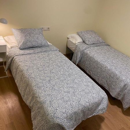 Cal Tofones, Baixos 2. Allotjament Turistic A Borredá Eksteriør bilde